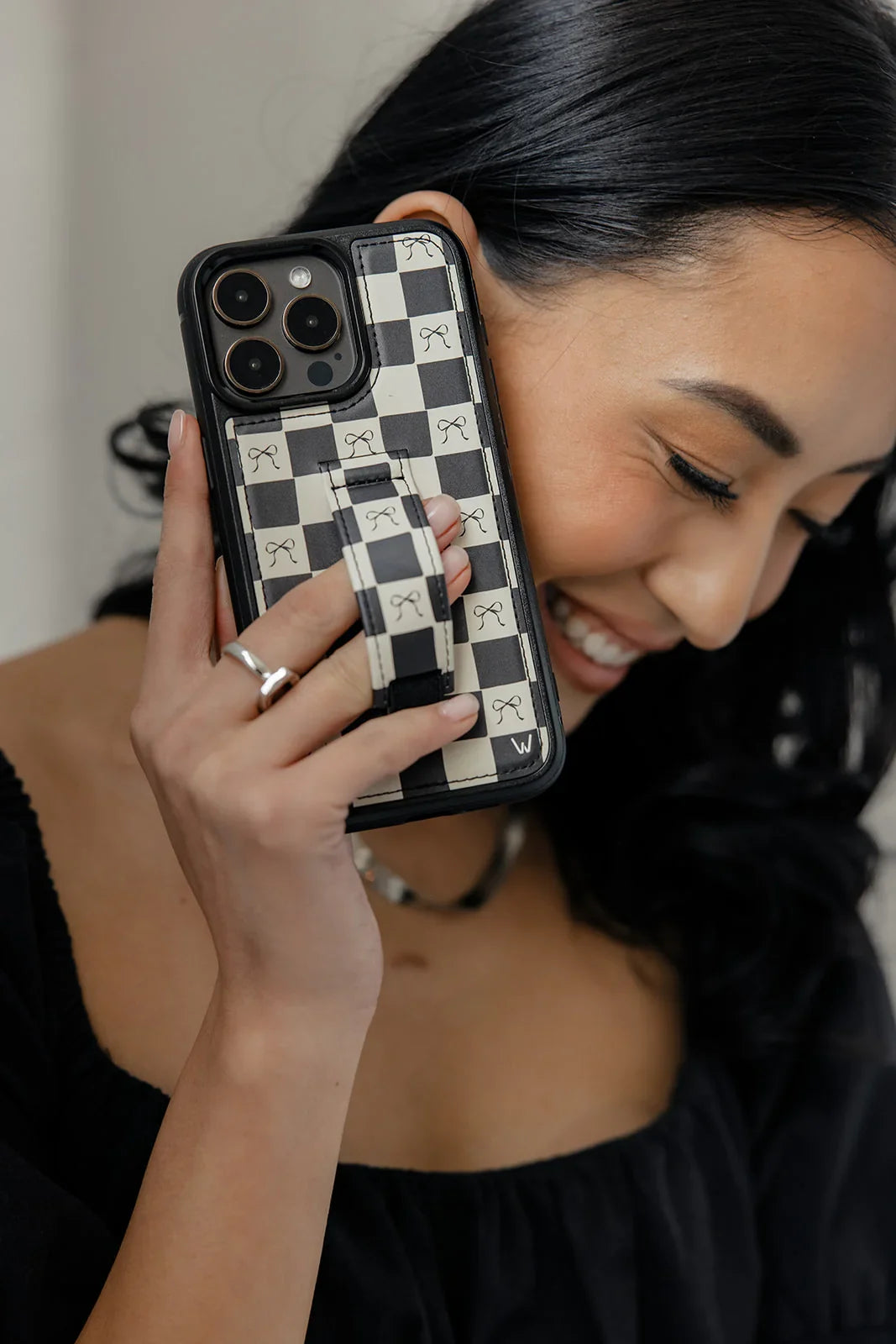 Bow Noir Walli-Lite Case