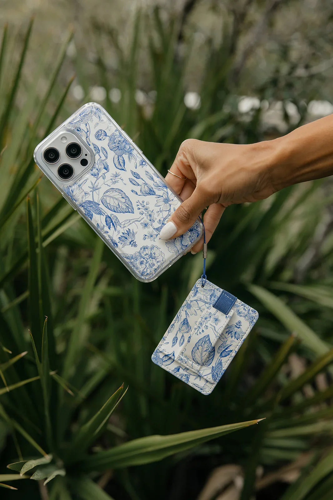 Blue Willow OG Magnetic Case and Wallet